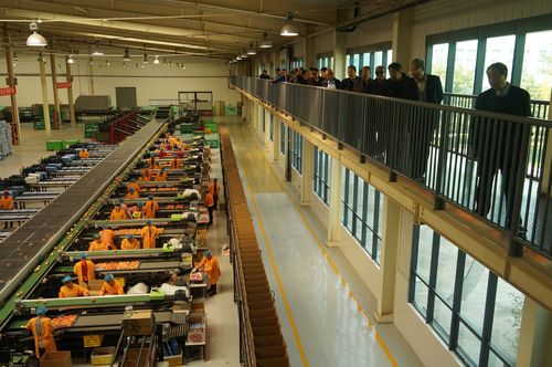 千阳县公安局组织离退休干部开展"迎国庆,度重阳,喜看千阳新变化"主题